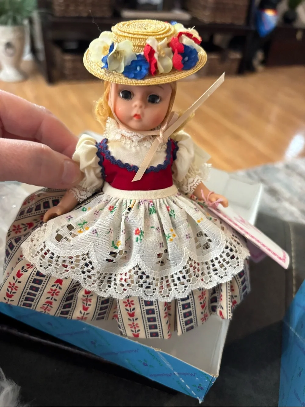 Vintage Madame Alexander Germany Doll 506 with Box & Tag 8